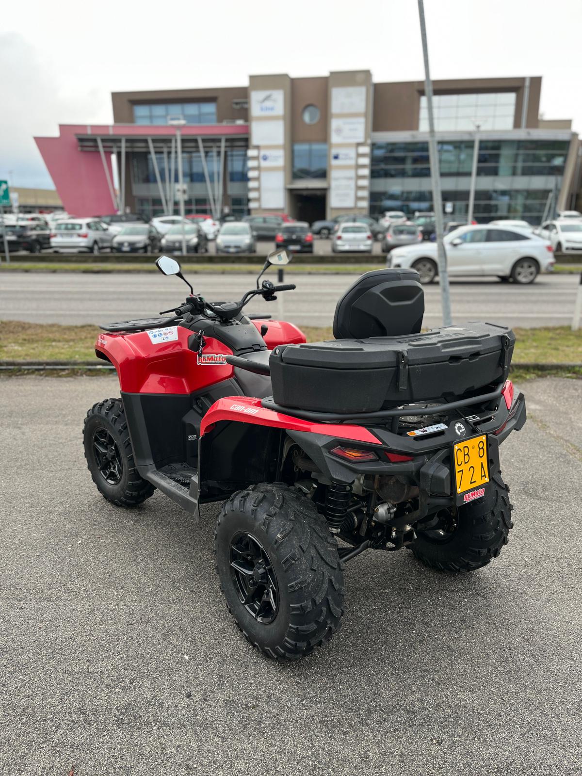 Can-Am Outlander Max 700 - immagine 2